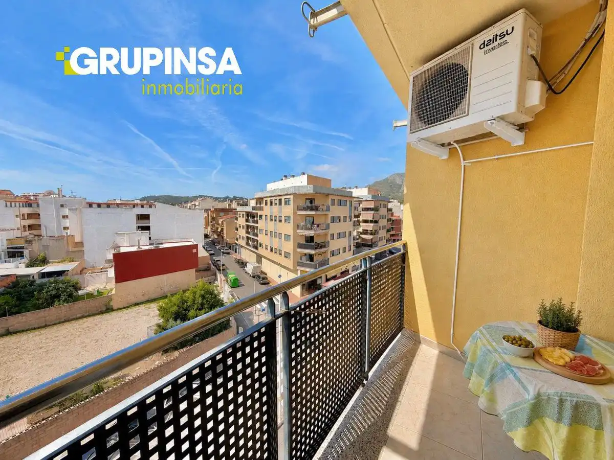 Exterior view of Duplexes for sale in Oropesa del Mar / Orpesa  with Air Conditioner, Terrace and Balcony