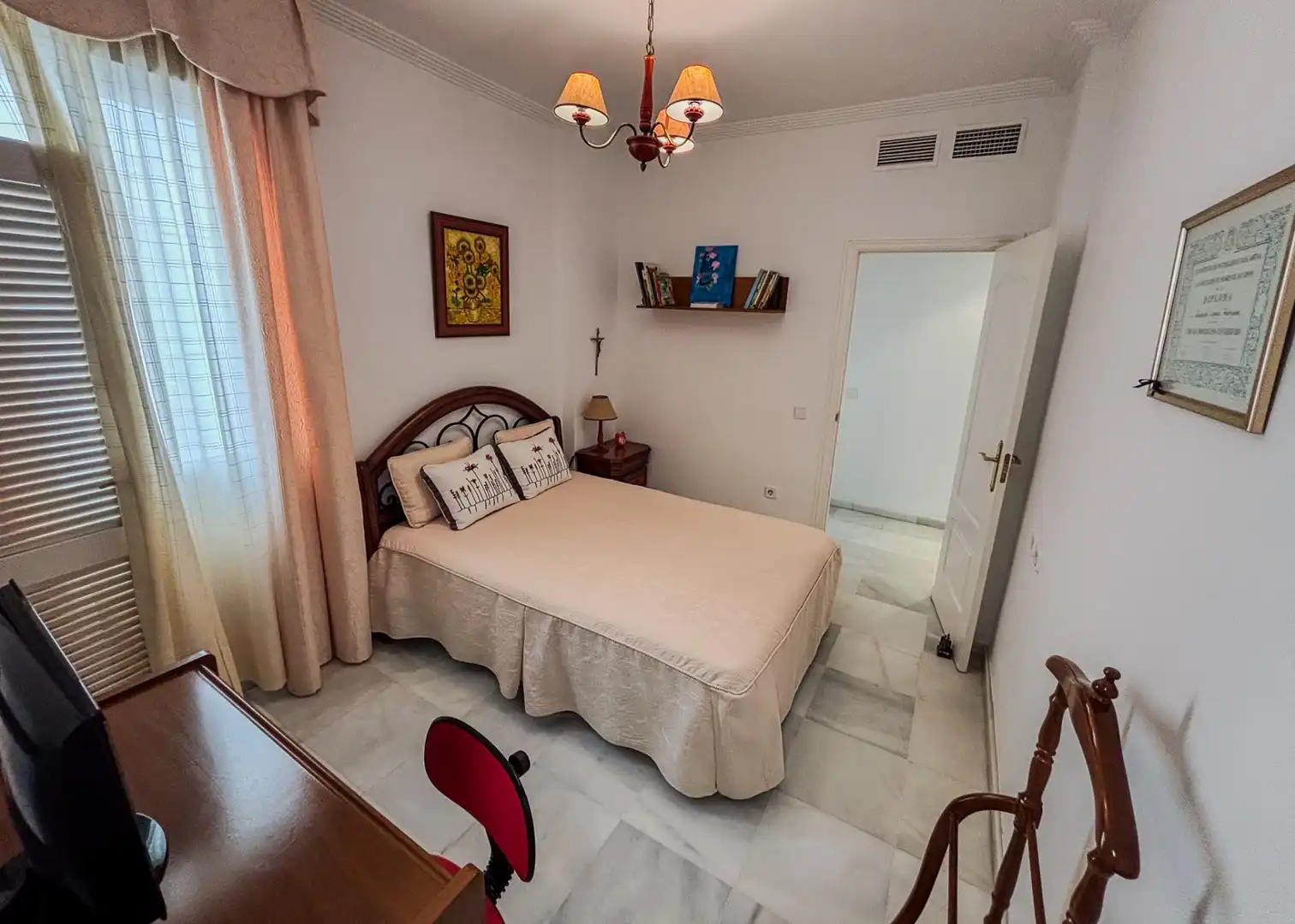 Dormitori de Casa adosada en venda en Camas amb Aire condicionat, Calefacció i Terrassa