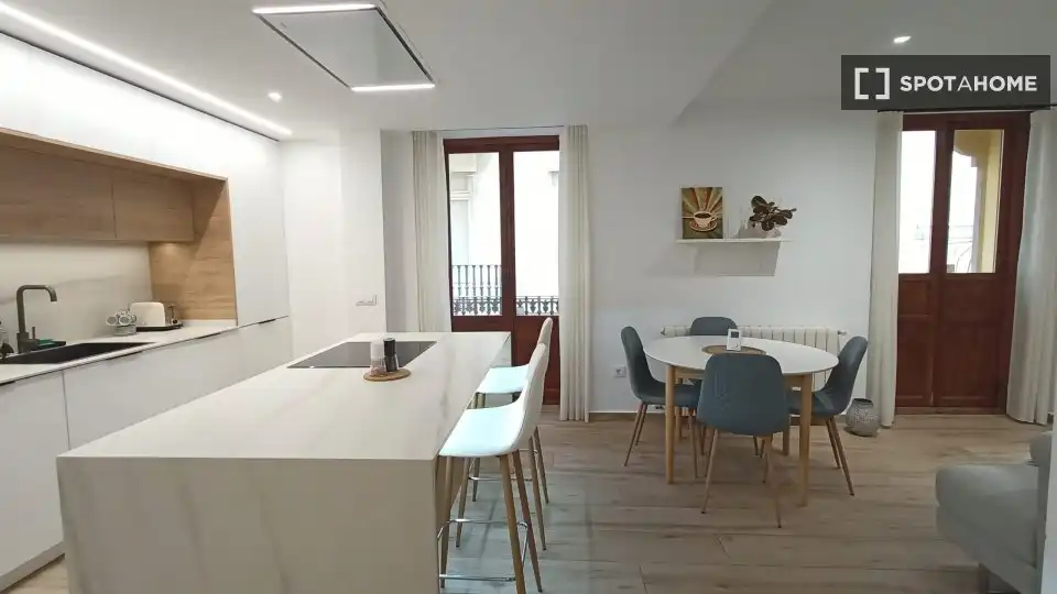 Piso en alquiler en Ciutat Vella, imagen 3