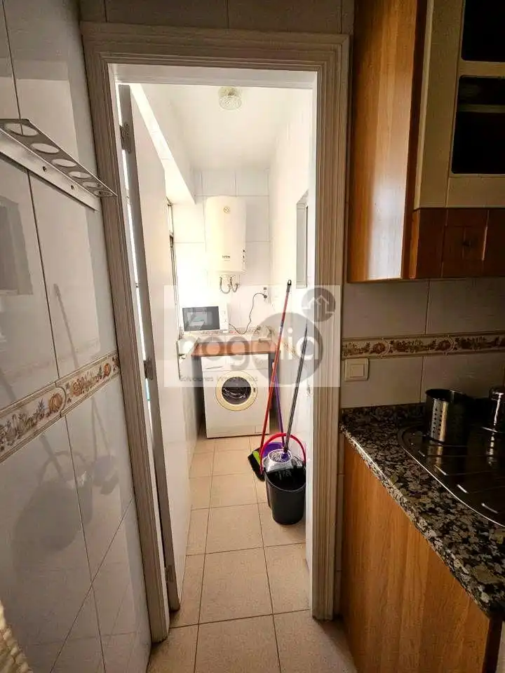 Kitchen of Flat for rent in Sevilla  with Air Conditioner, Terrace and Furnished