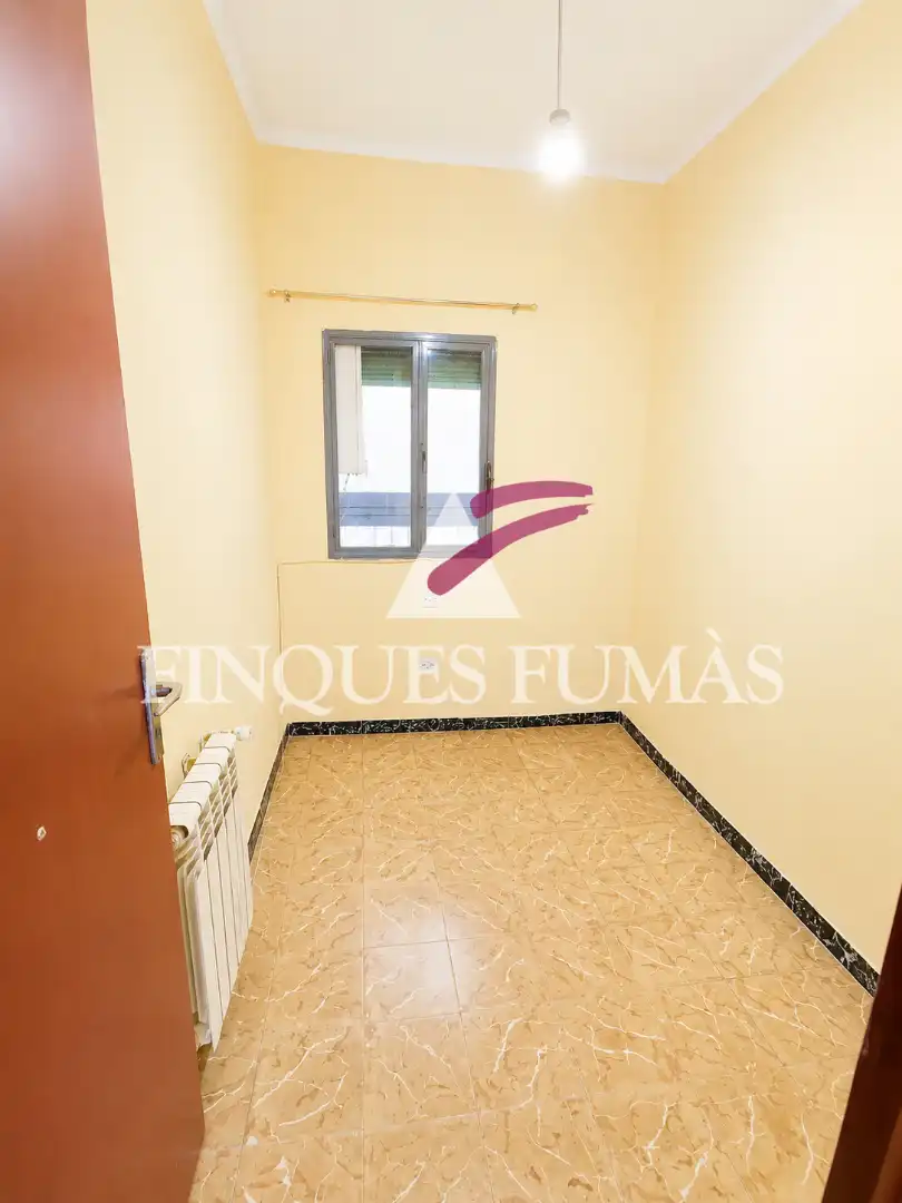Habitación de Piso en venta en Tàrrega con Calefacción, Horno y Balcón