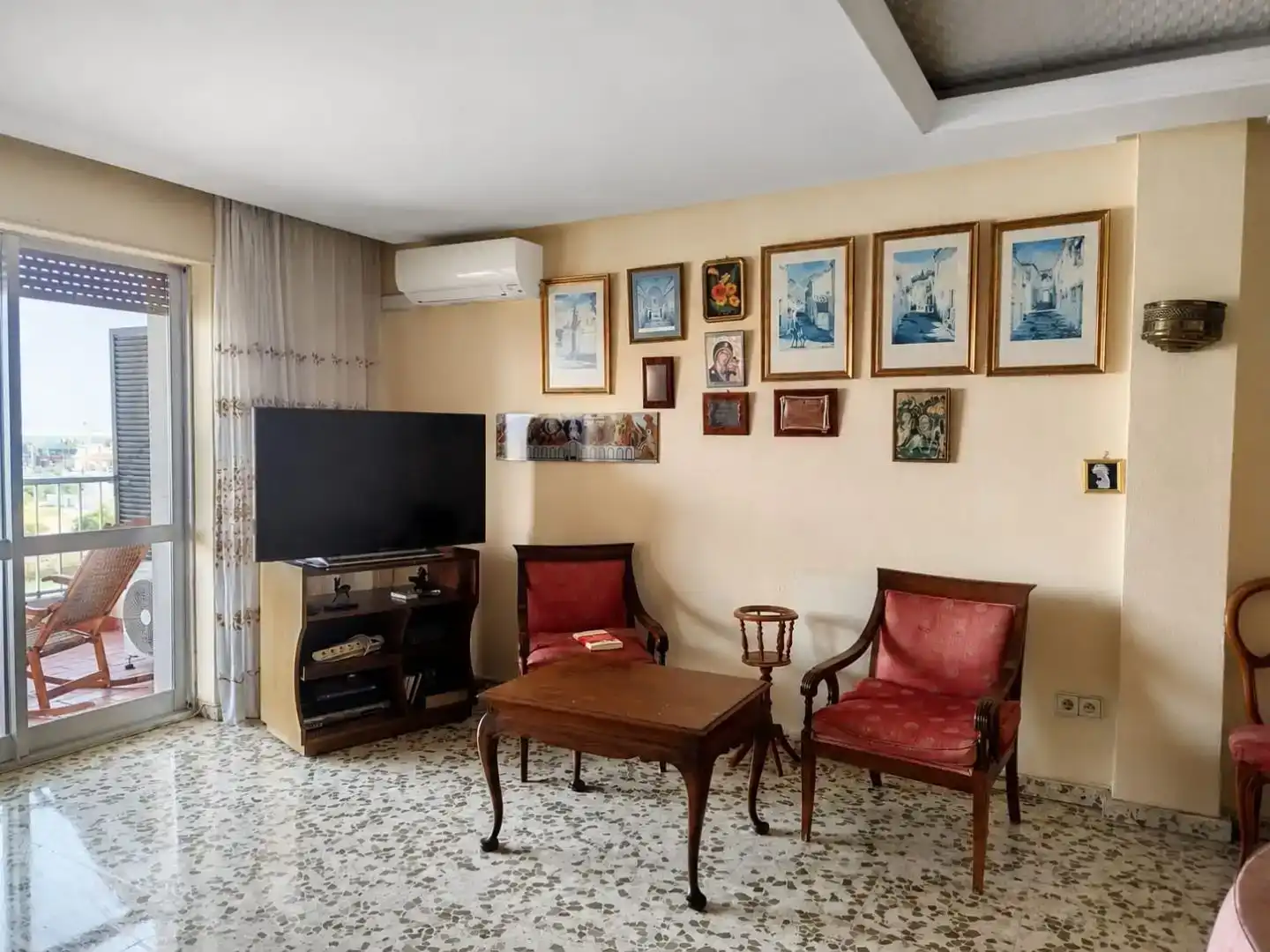 Sala d'estar de Pis en venda en El Puerto de Santa María amb Aire condicionat