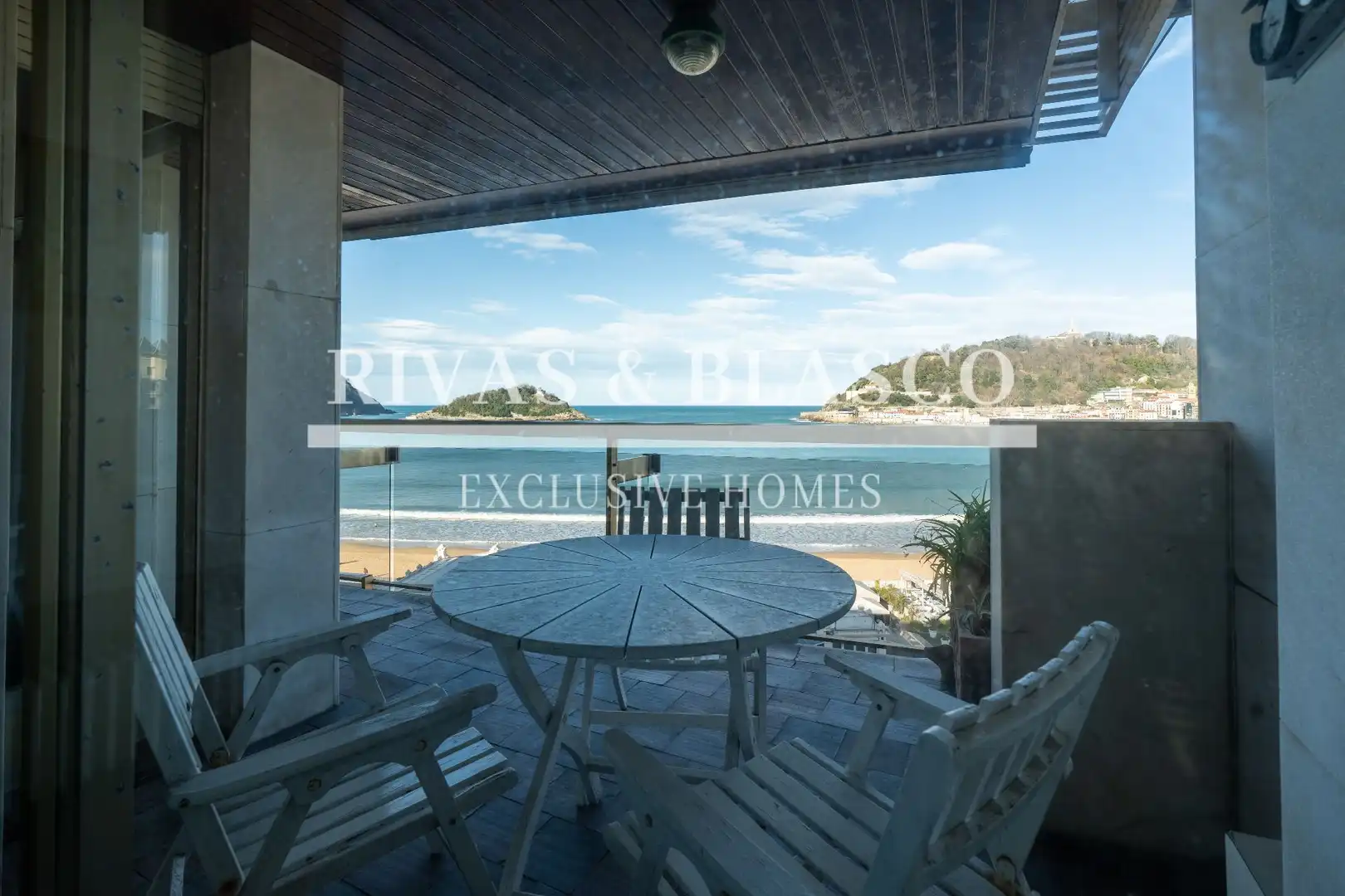 Terrassa de Apartament en venda en Donostia - San Sebastián  amb Calefacció i Traster