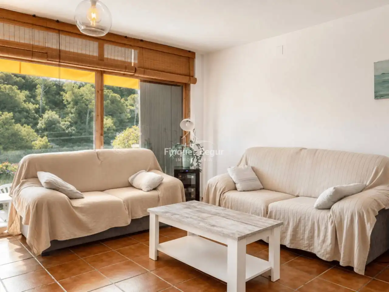 Sala de estar de Apartamento en venta en Begur con Terraza, Amueblado y Balcón