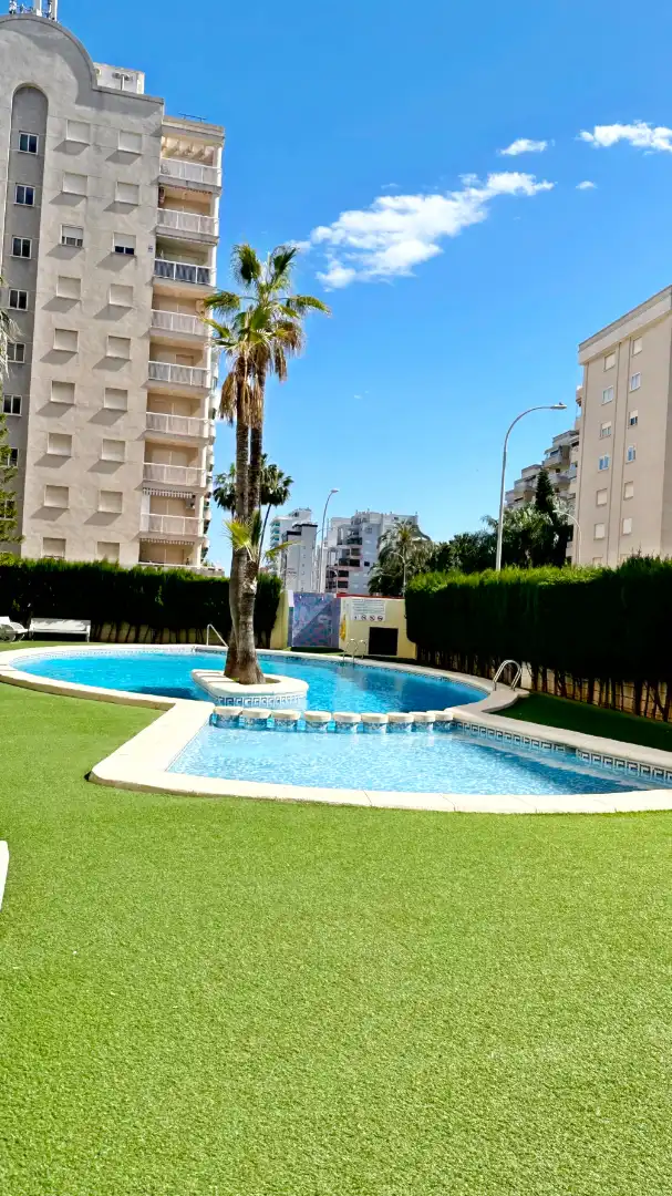 Piscina de Apartamento de alquiler en Gandia con Aire acondicionado, Calefacción y Terraza