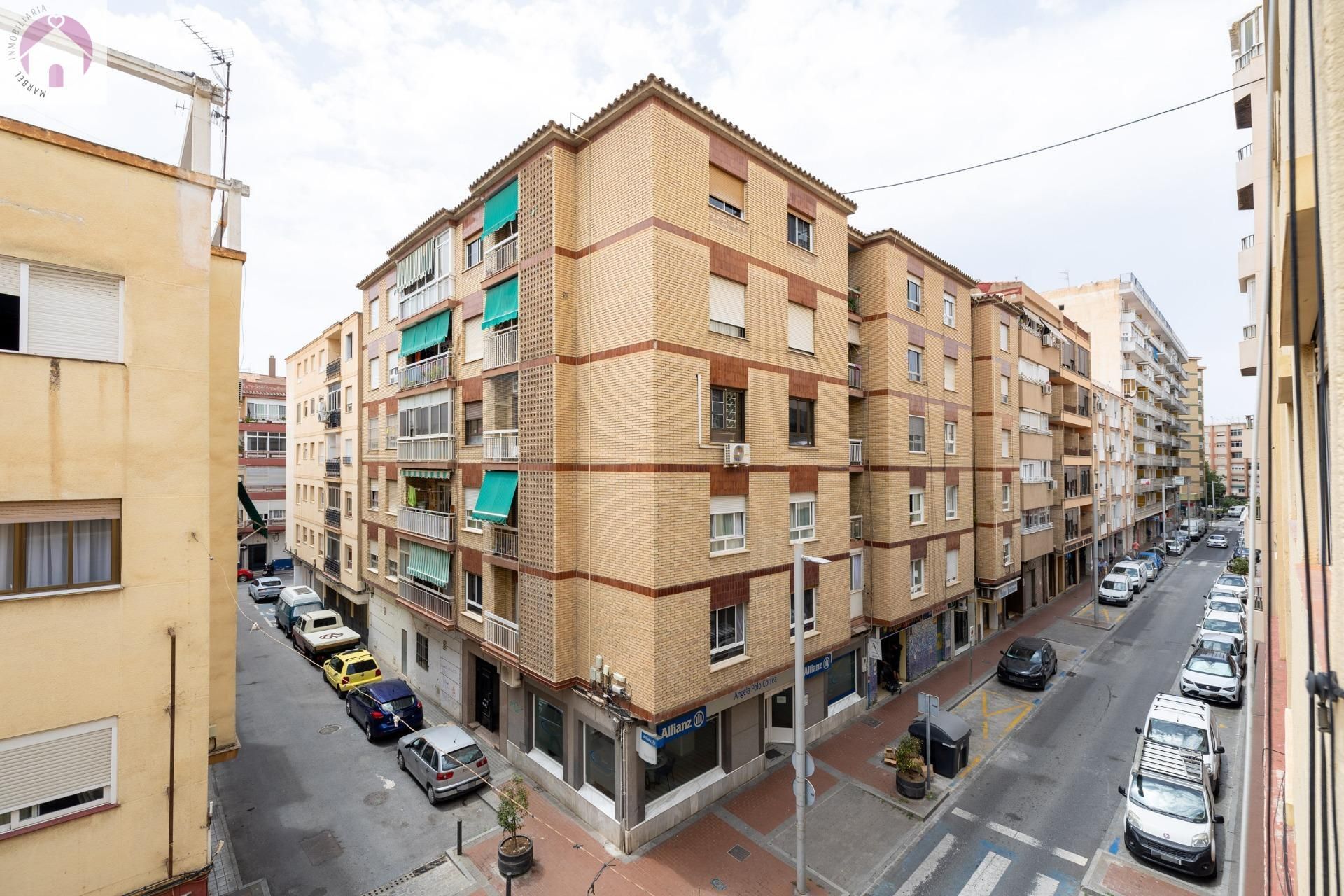 Vista exterior de Pis en venda en Motril amb Terrassa i Balcó