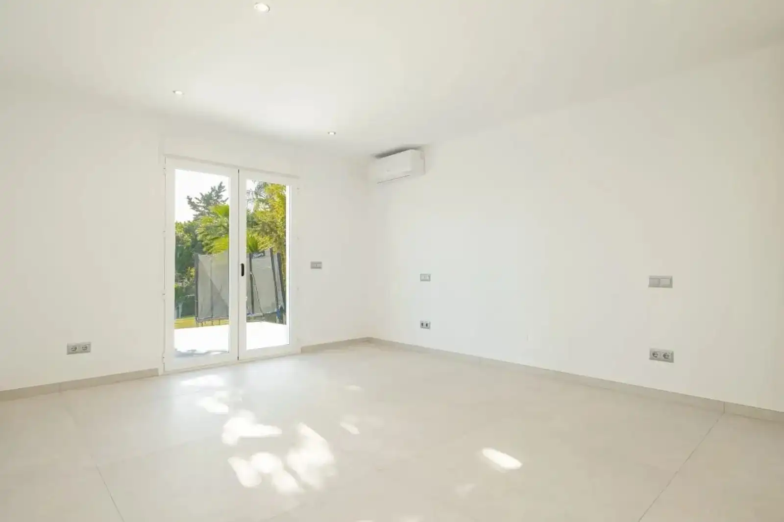 Chalet con piscina en venta en Avenida de las Golondrinas, imagen 10