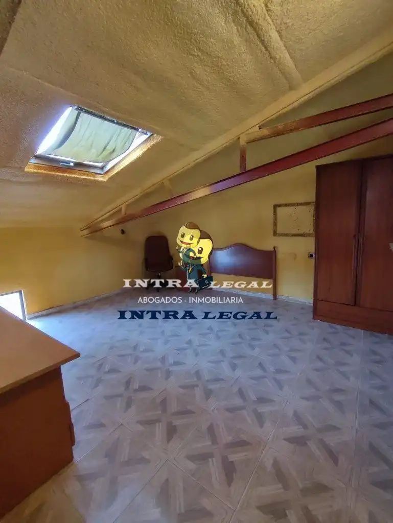 Industrial buildings for sale in Larrodrigo