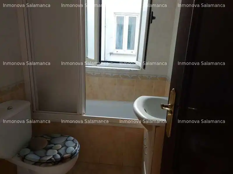 Attic for rent in Pizarrales