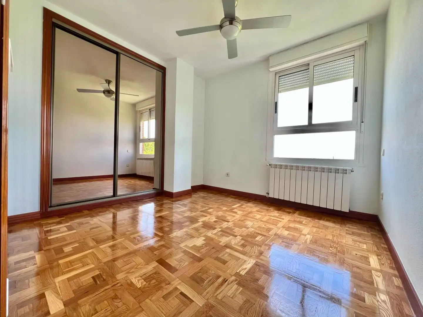 Habitación de Piso en venta en Tres Cantos con Calefacción y Trastero