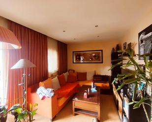 Living room of Flat for sale in  Madrid Capital  with Air Conditioner, Heating and Terrace