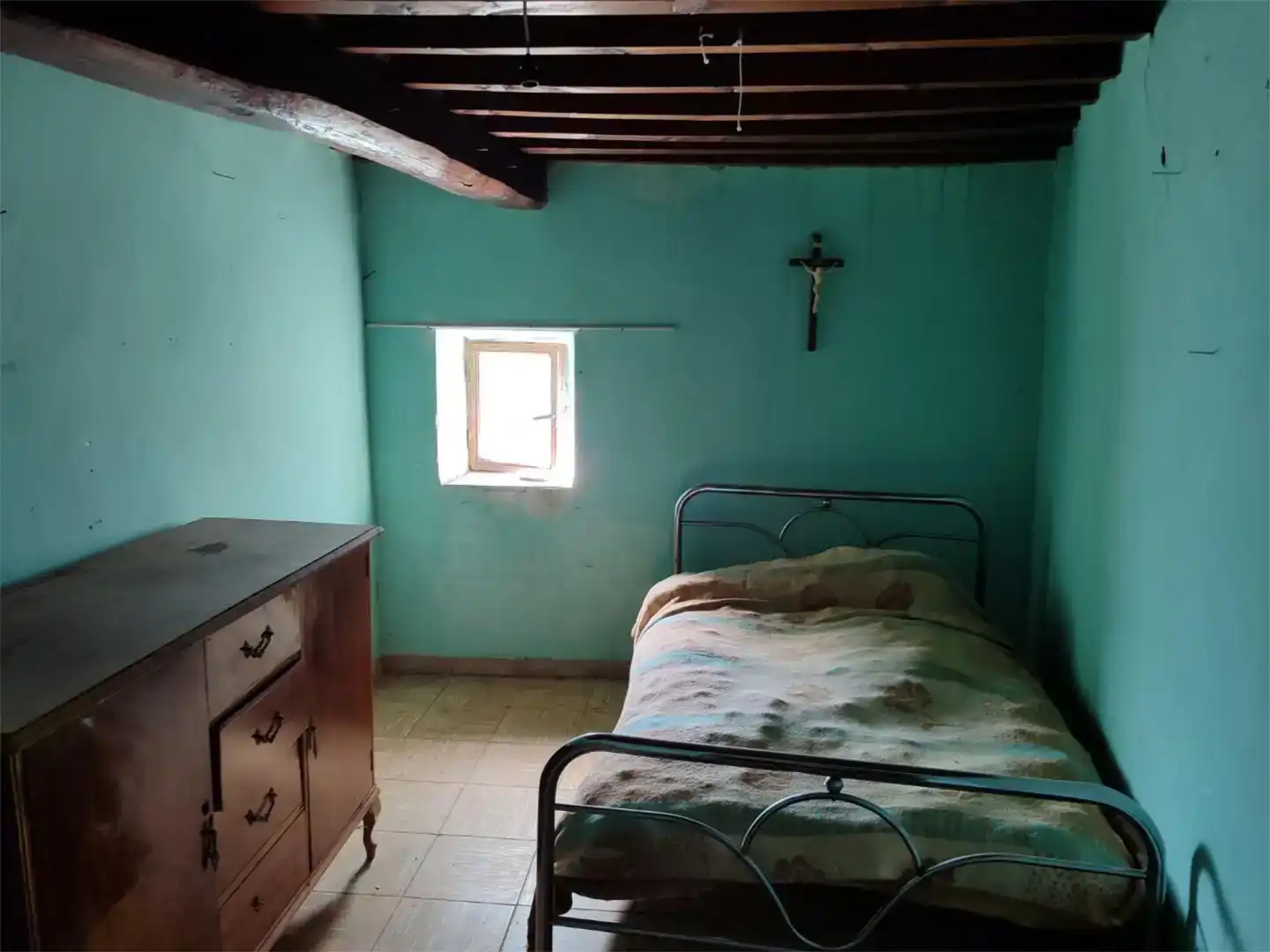 Dormitori de Casa adosada en venda en Hoyos amb Balcó