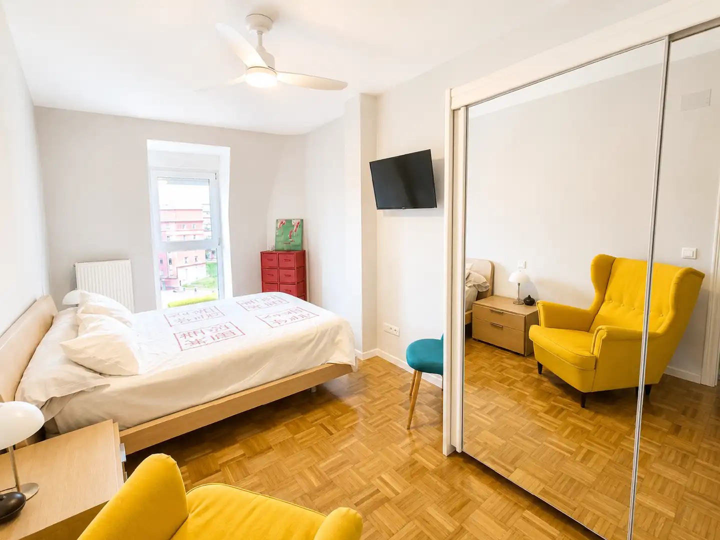 Bedroom of Flat for sale in Bilbao 