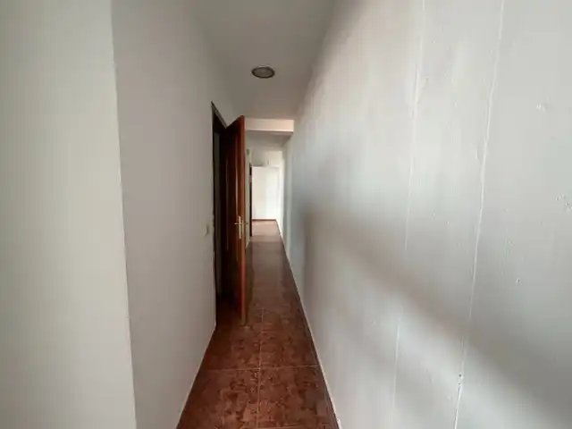 Flat for sale in Calle de los Bascones, imagen 6