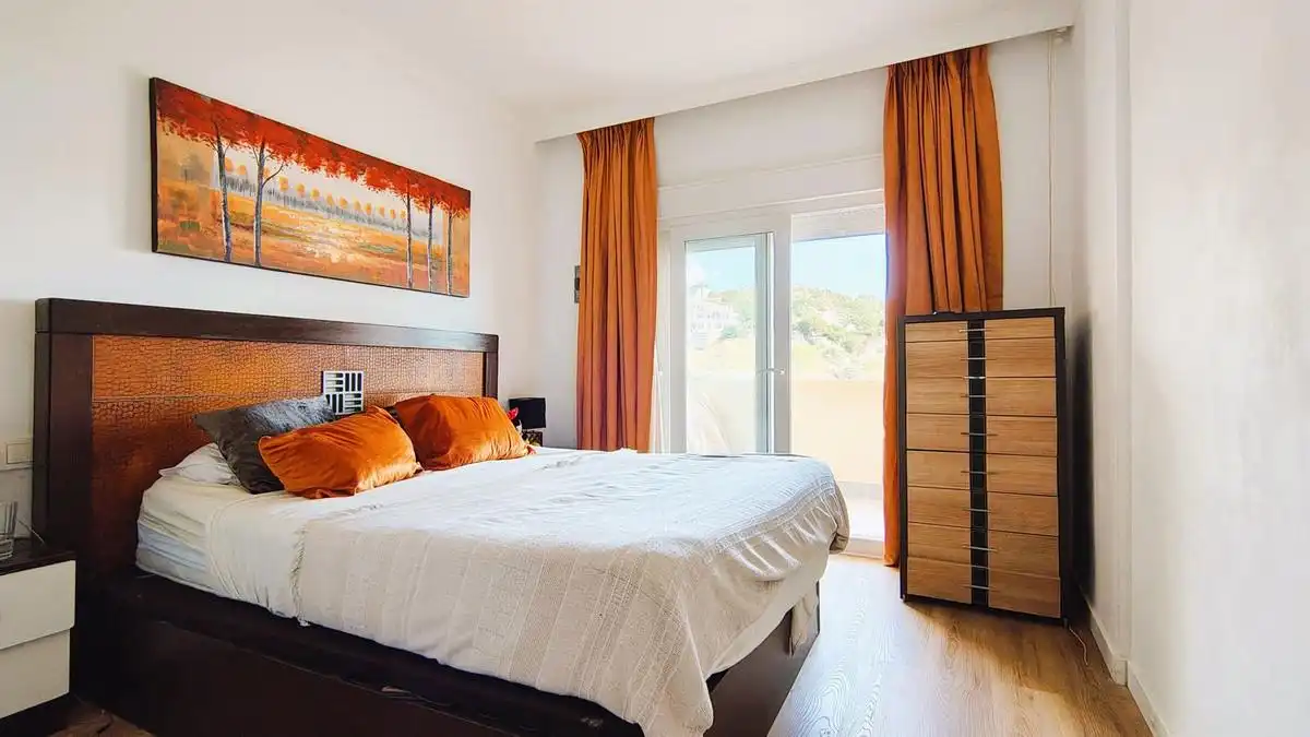 Apartamento con piscina en venta en Calle HERROJO EL 2, imagen 24