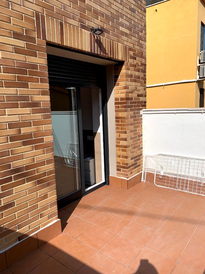 Balcony of Study to rent in  Madrid Capital  with Air Conditioner and Furnished