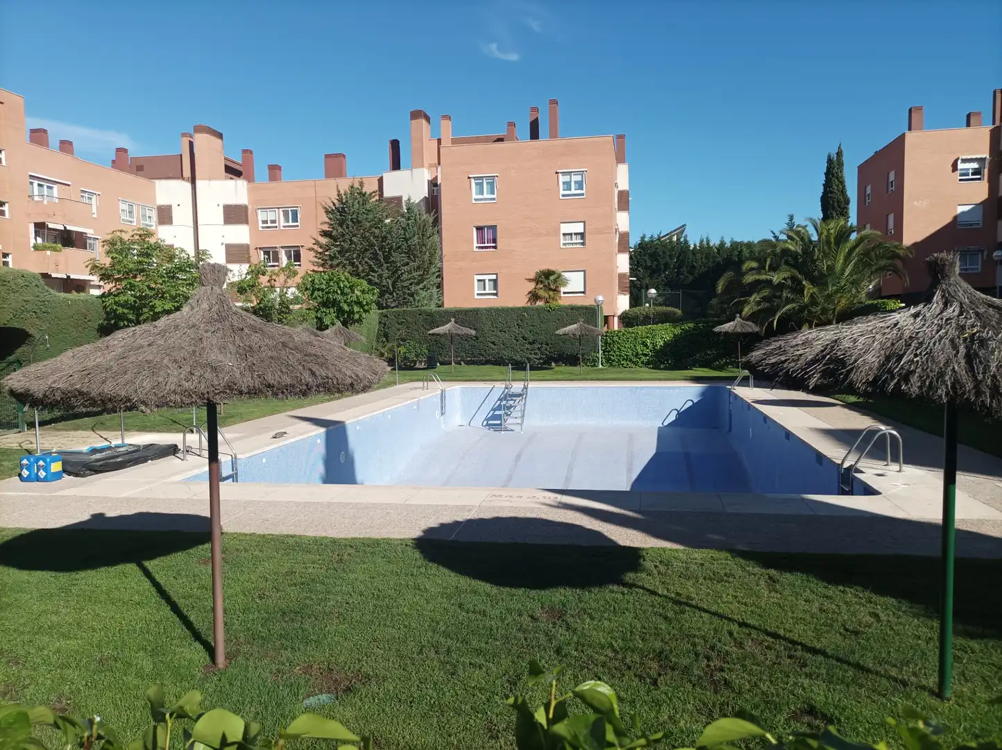 Piscina de Pis en venda en Las Rozas de Madrid amb Aire condicionat, Calefacció i Jardí privat