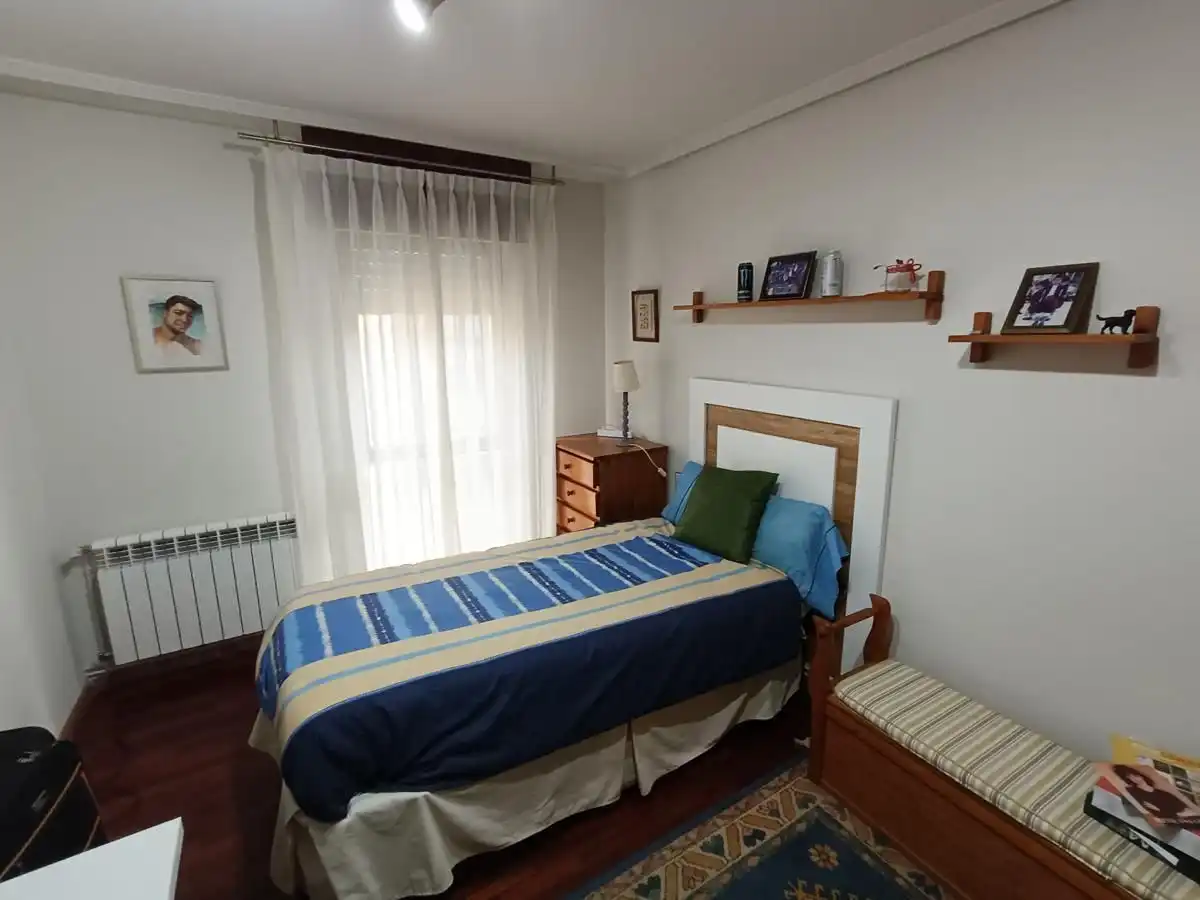 Dormitori de Pis en venda en Llanes amb Calefacció, Terrassa i Traster