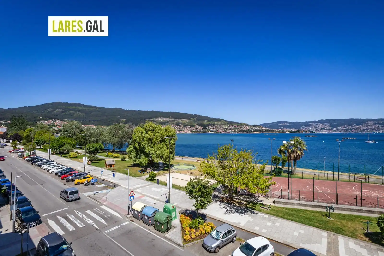 Vista exterior de Apartamento en venta en Moaña con Calefacción, Trastero y Amueblado