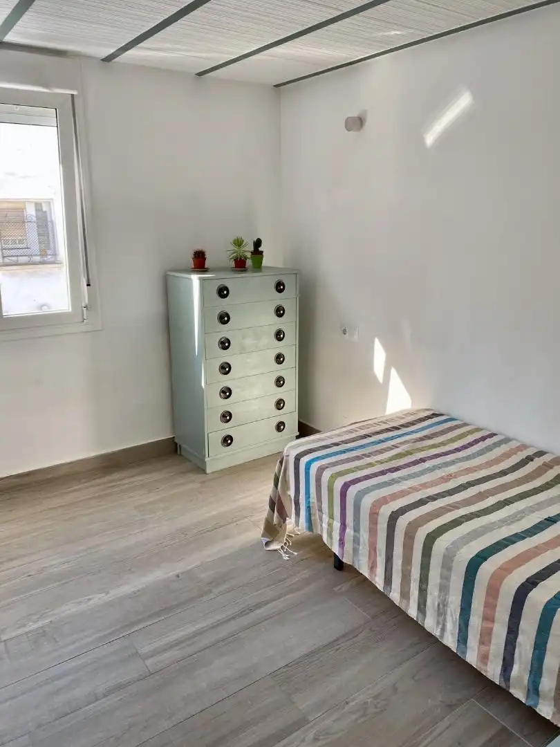 Schlafzimmer von Wohnung zur Miete in Sevilla mit Klimaanlage, Heizung und Parkett