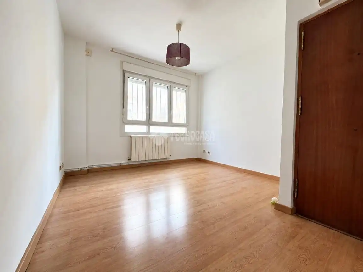 Piso con ascensor en venta en Moratalaz
