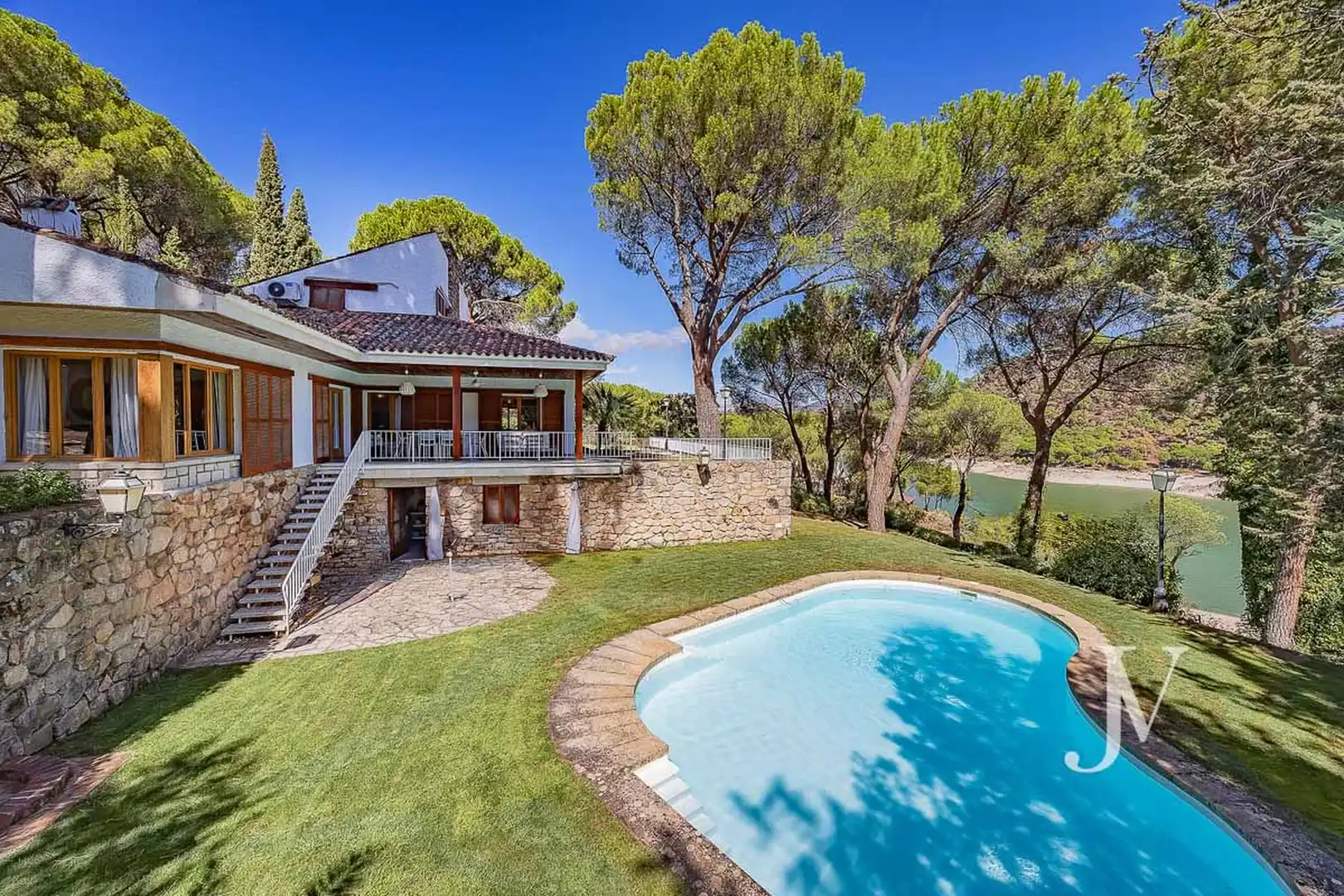 Villa mit Pool zum Verkauf in San Martín de Valdeiglesias