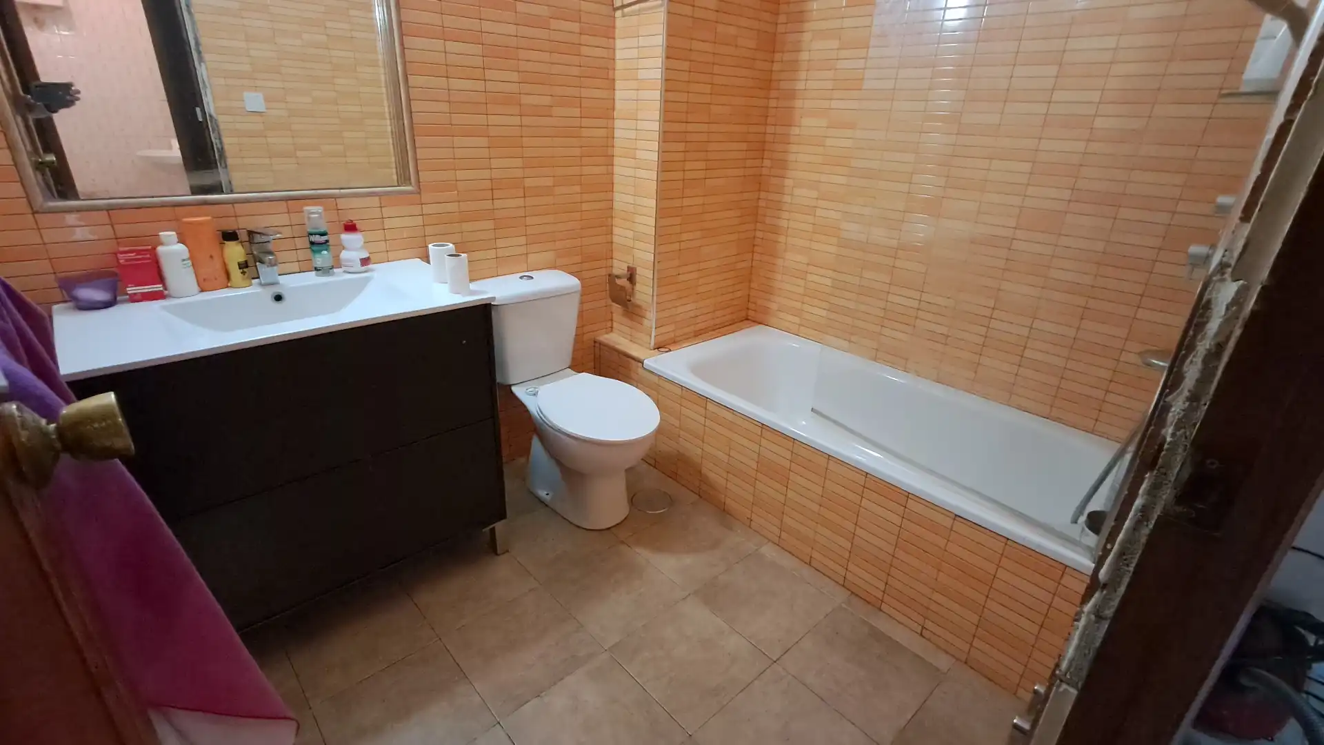 Baño de Piso en venta en Vigo  con Parquet, Trastero y Amueblado
