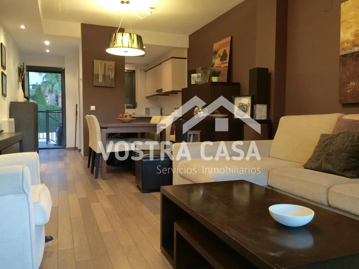 Sala d'estar de Apartament de lloguer en Chiva amb Aire condicionat i Alarma