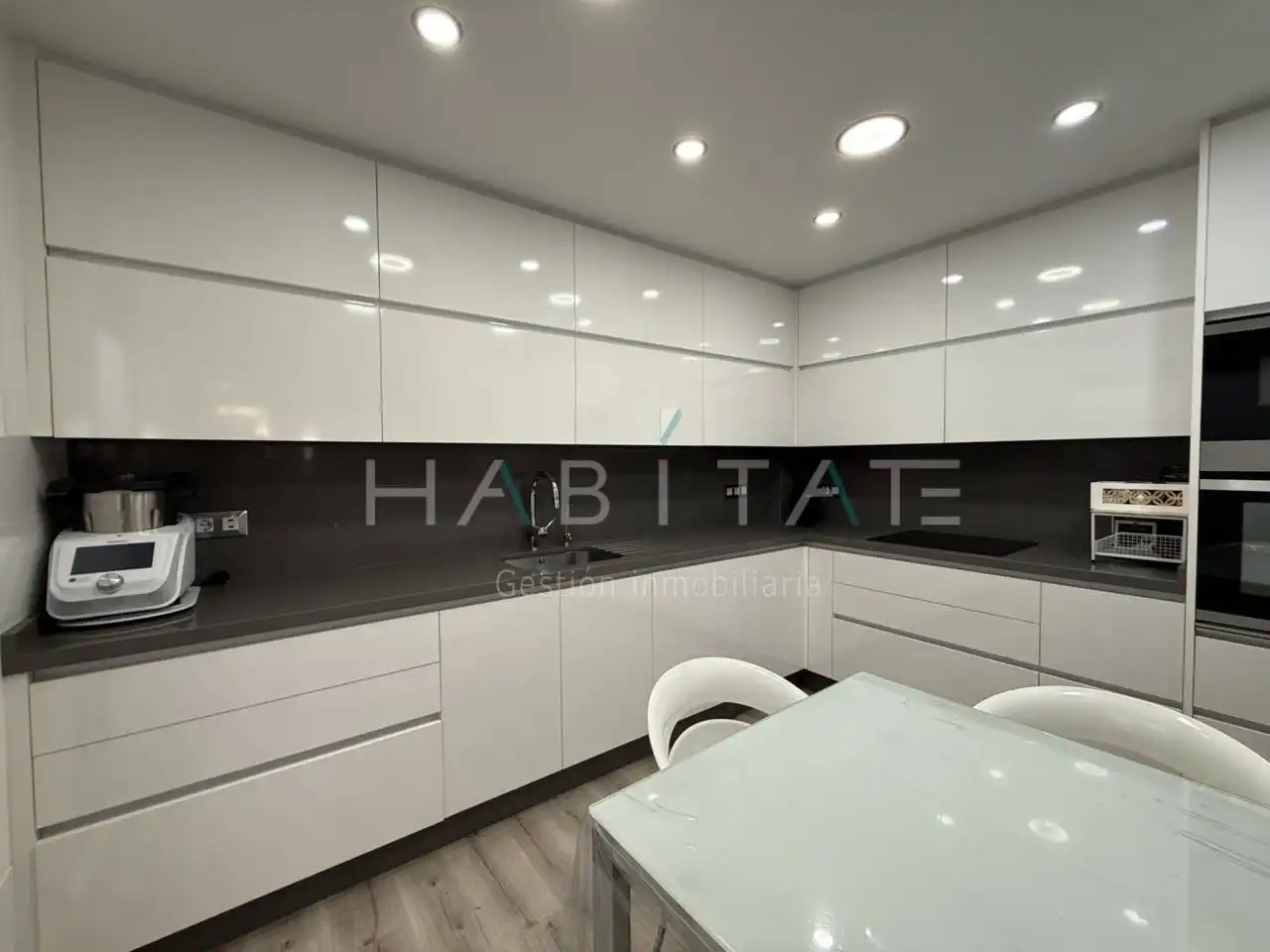 Cocina de Dúplex en venta en Pilar de la Horadada con Aire acondicionado, Terraza y Balcón