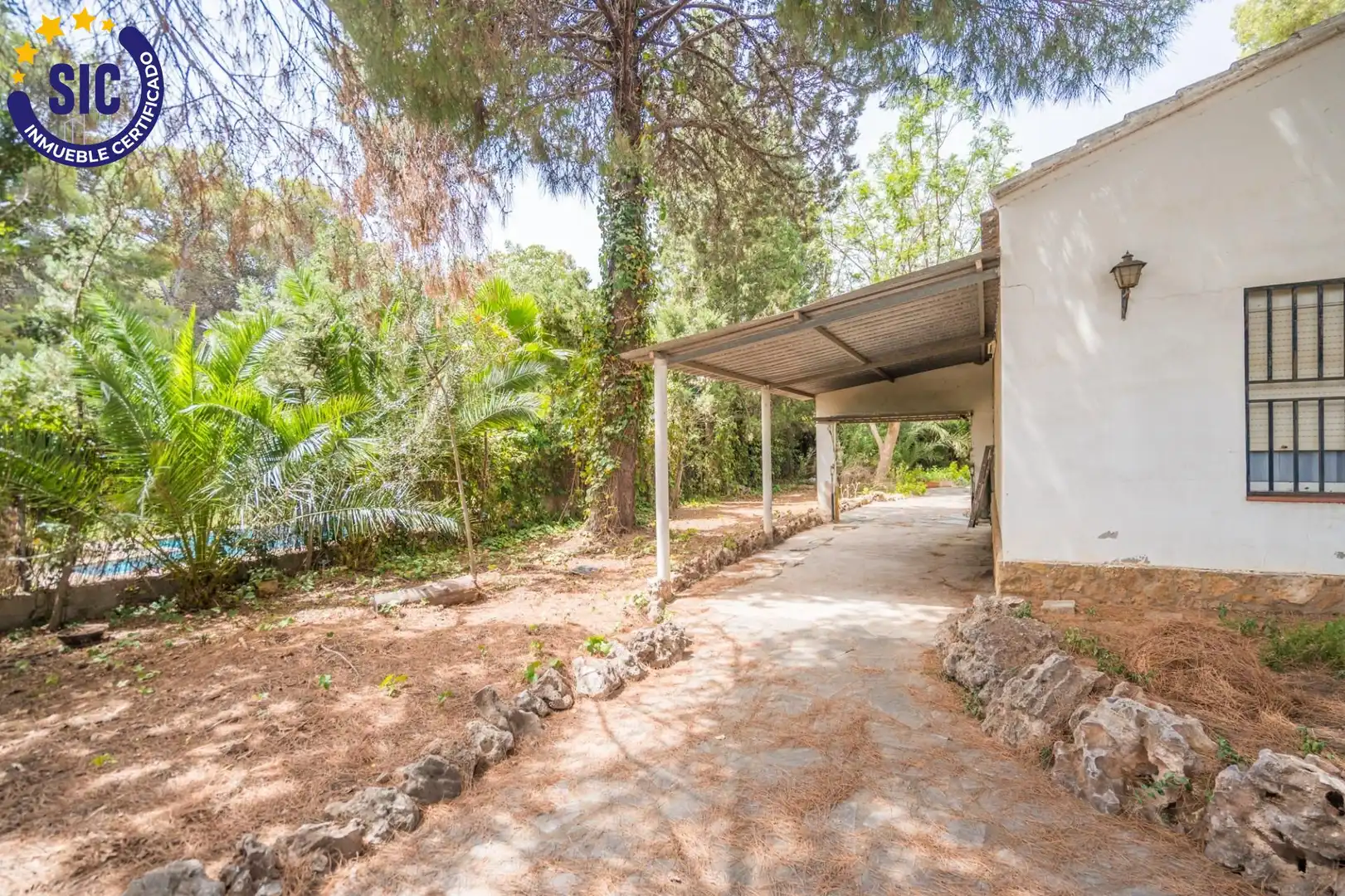 Jardín de Casa o chalet en venta en Serra con Aire acondicionado, Calefacción y Jardín privado