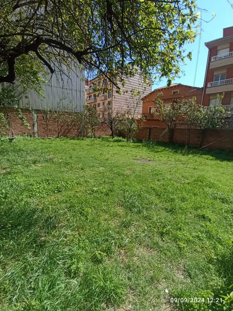 Houses for sale in Berga  with Private garden