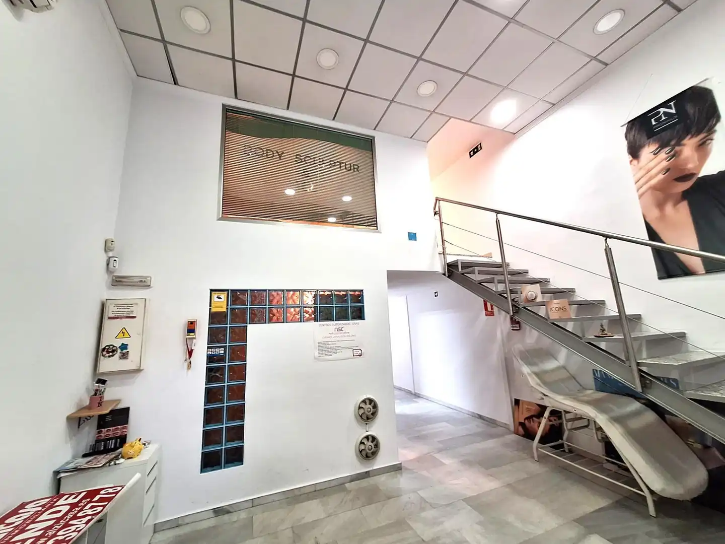 Local commercial à vendre à Tavernes de la Valldigna, imagen 2