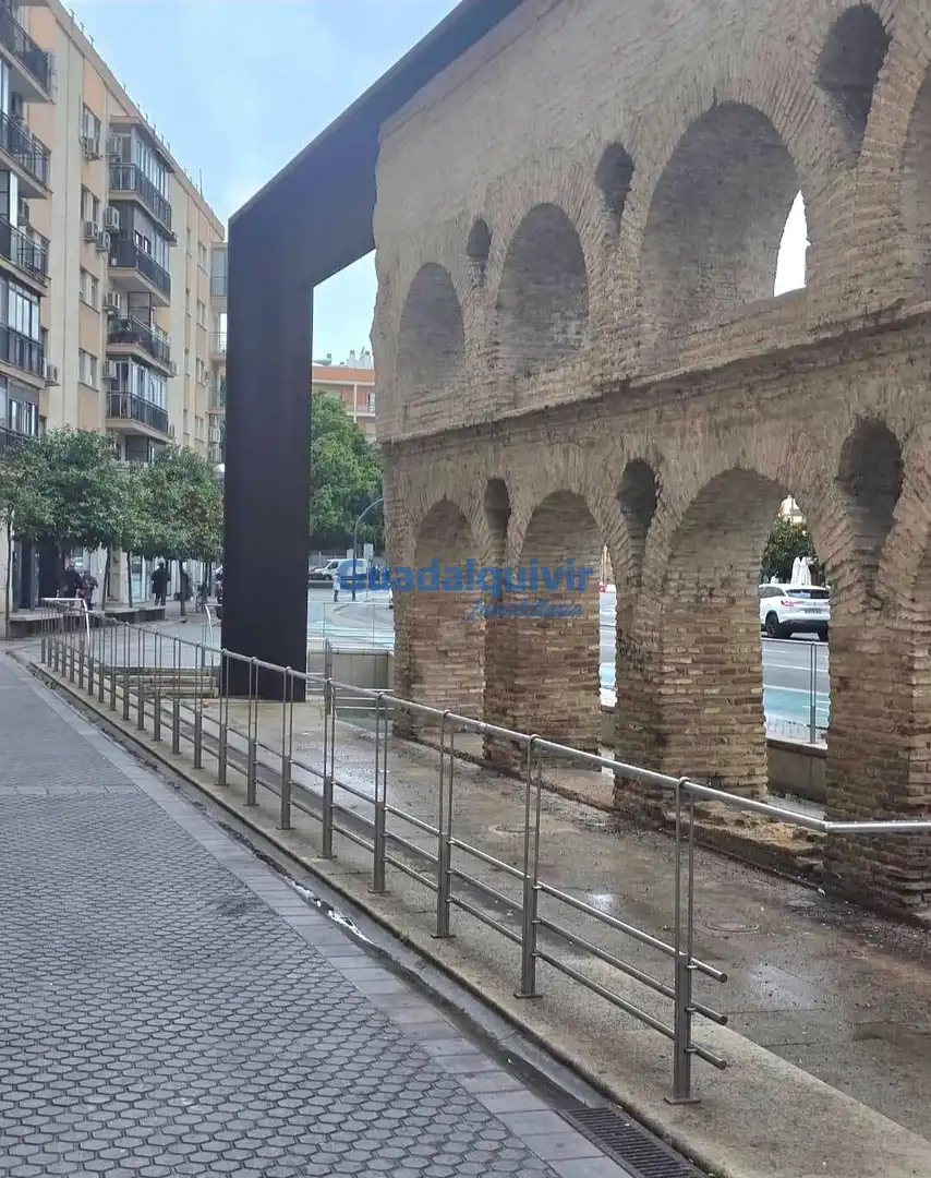 Local comercial en venda a Nervión, imagen 3