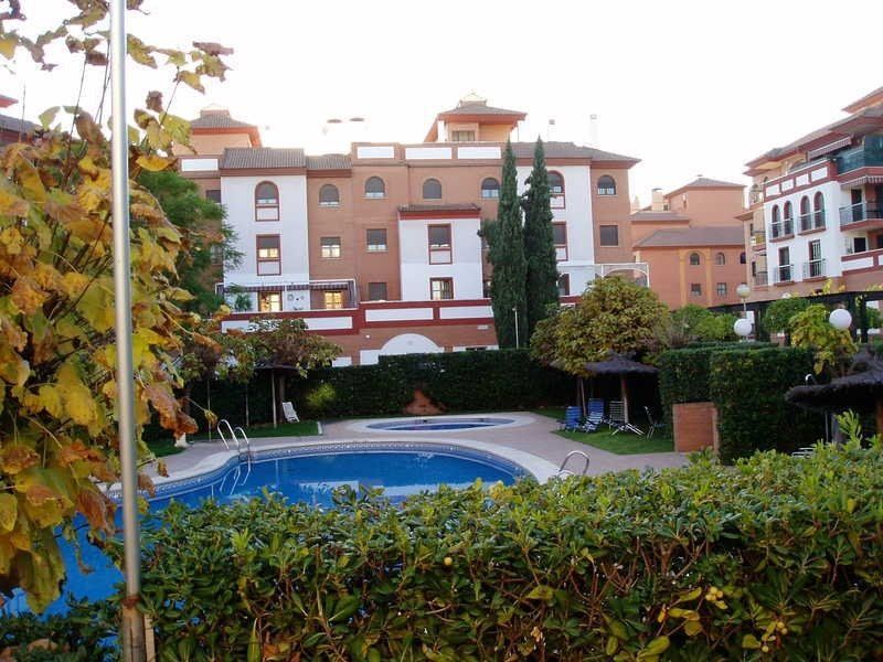 Flat to rent in El Brillante -El Naranjo - El Tablero