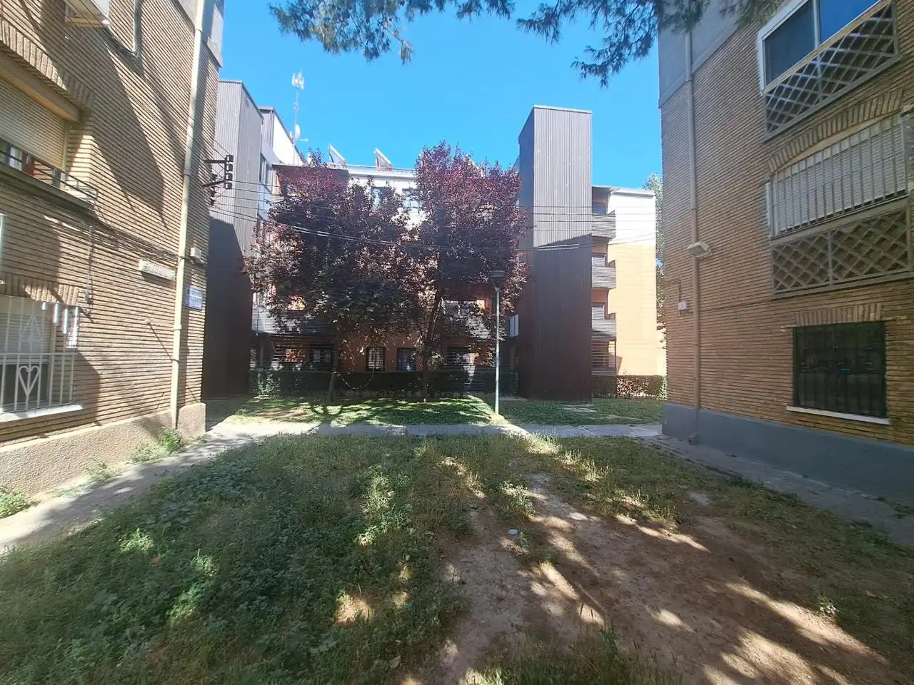 Exterior view of Flat for sale in Zaragoza  with Air Conditioner, Heating and Parquet flooring