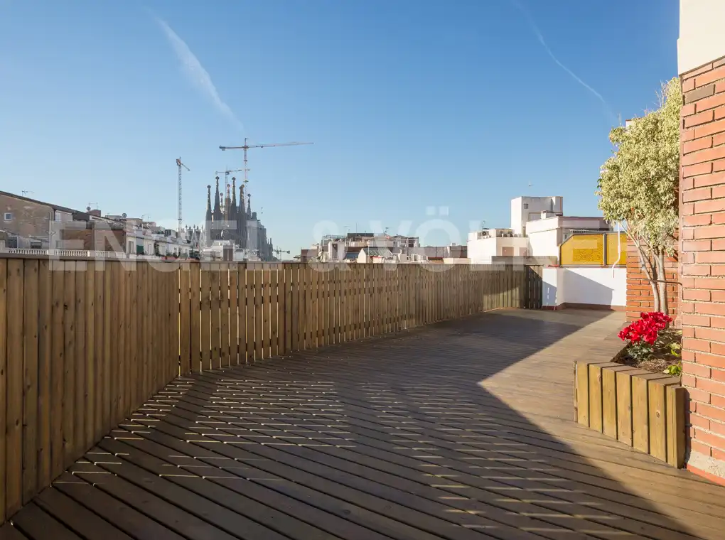 Terrace of Attic for rent in Barcelona  with Air Conditioner, Heating and Parquet flooring