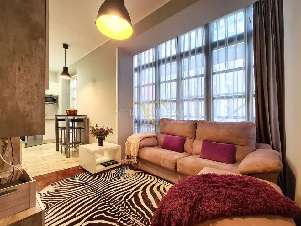 Wohnung mit Aufzug zum Verkauf in Calle Melquiades Álvarez