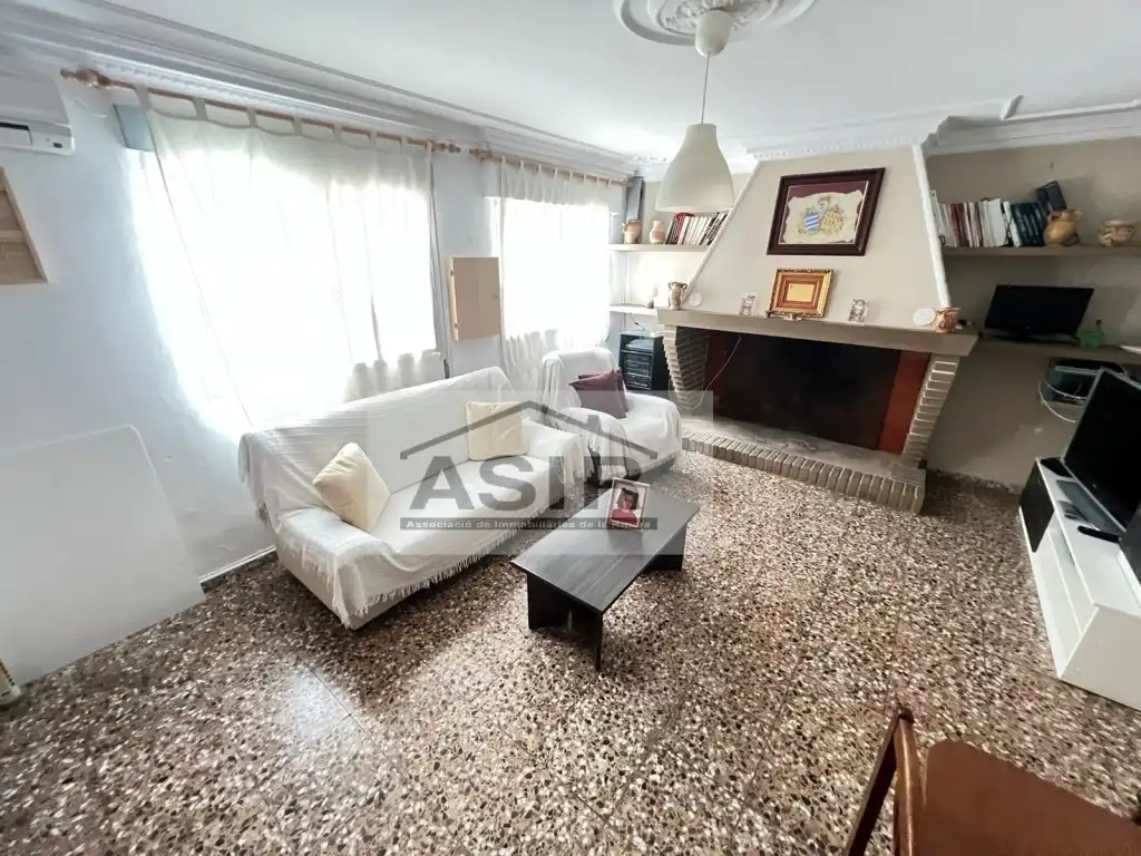 Houses for rent in Alquenència - Venècia