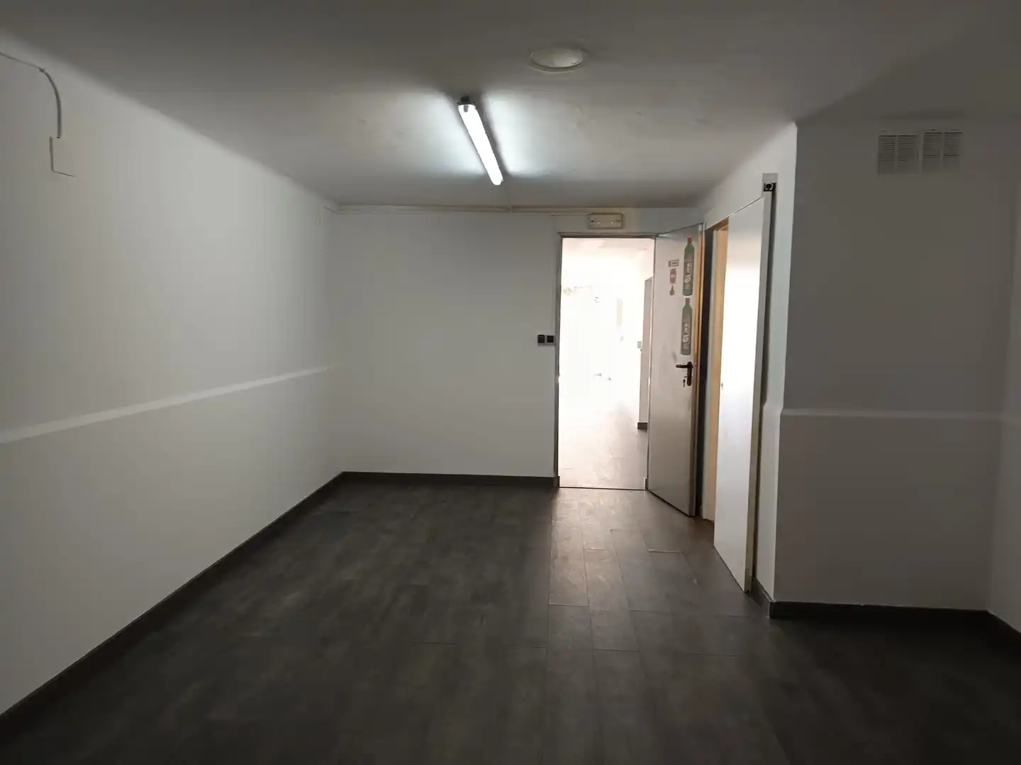 Business premises for sale in Carrer Empar Nadal 14, imagen 20