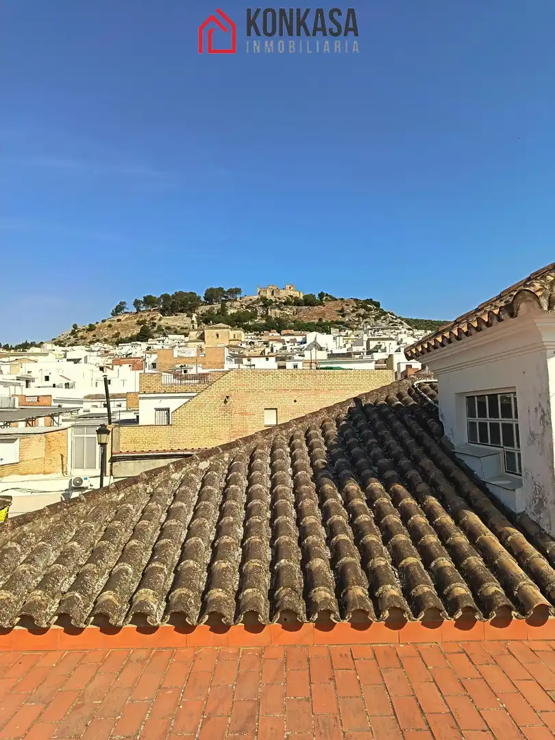 Vista exterior de Casa o xalet en venda en Arcos de la Frontera amb Aire condicionat i Traster