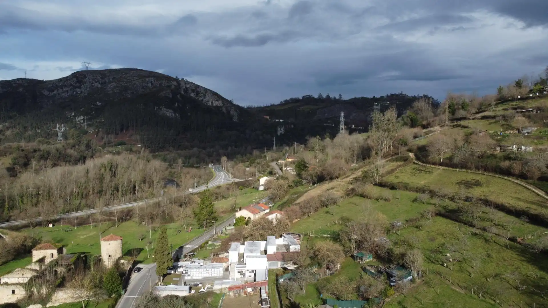 Casa o xalet en venda en Oviedo  amb Calefacció