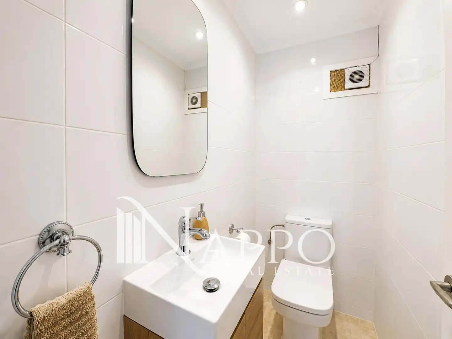 Baño de Piso en venta en  Palma de Mallorca con Aire acondicionado, Calefacción y Terraza