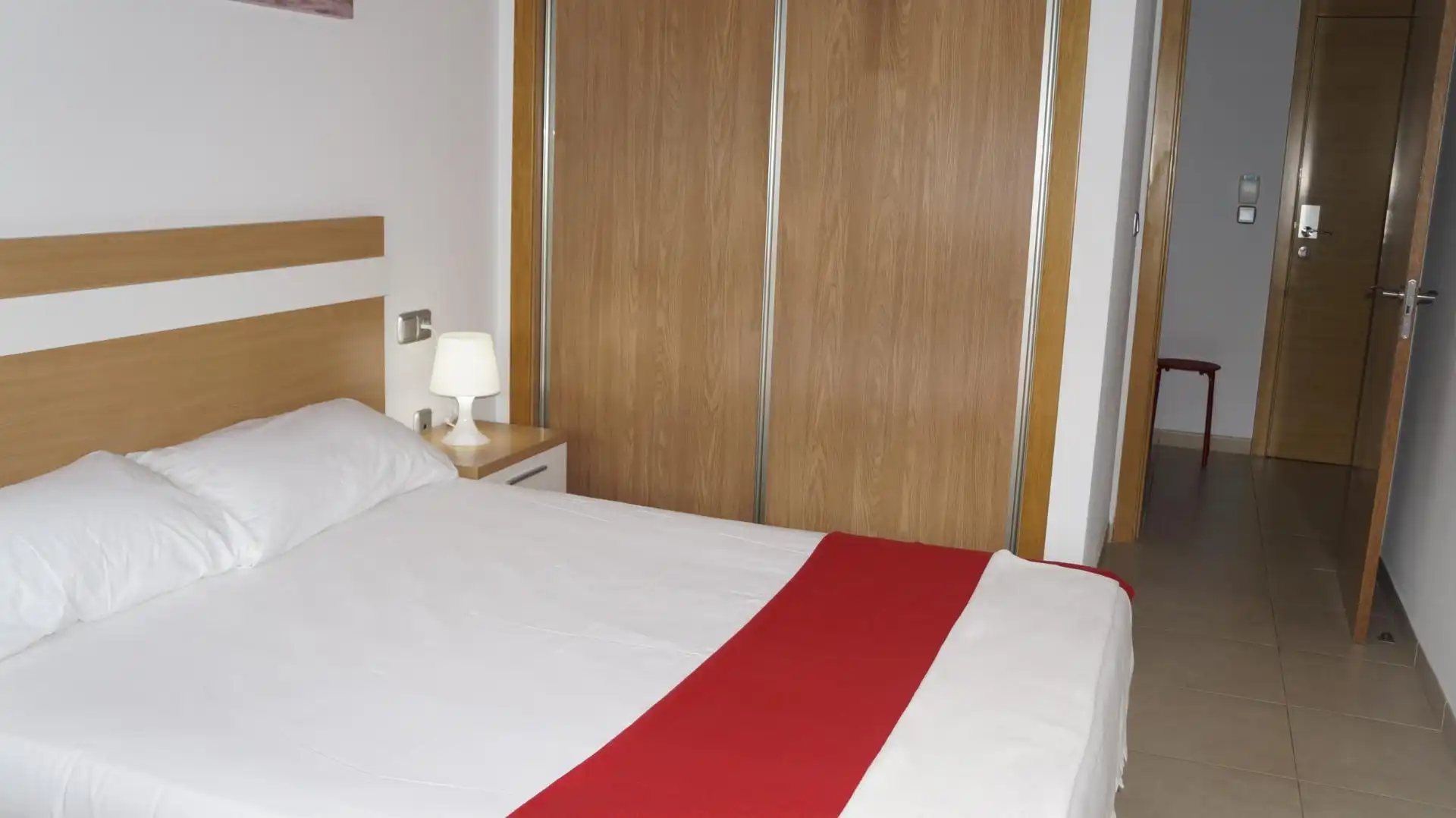 Dormitori de Apartament en venda en Alicante / Alacant amb Aire condicionat, Moblat i Balcó