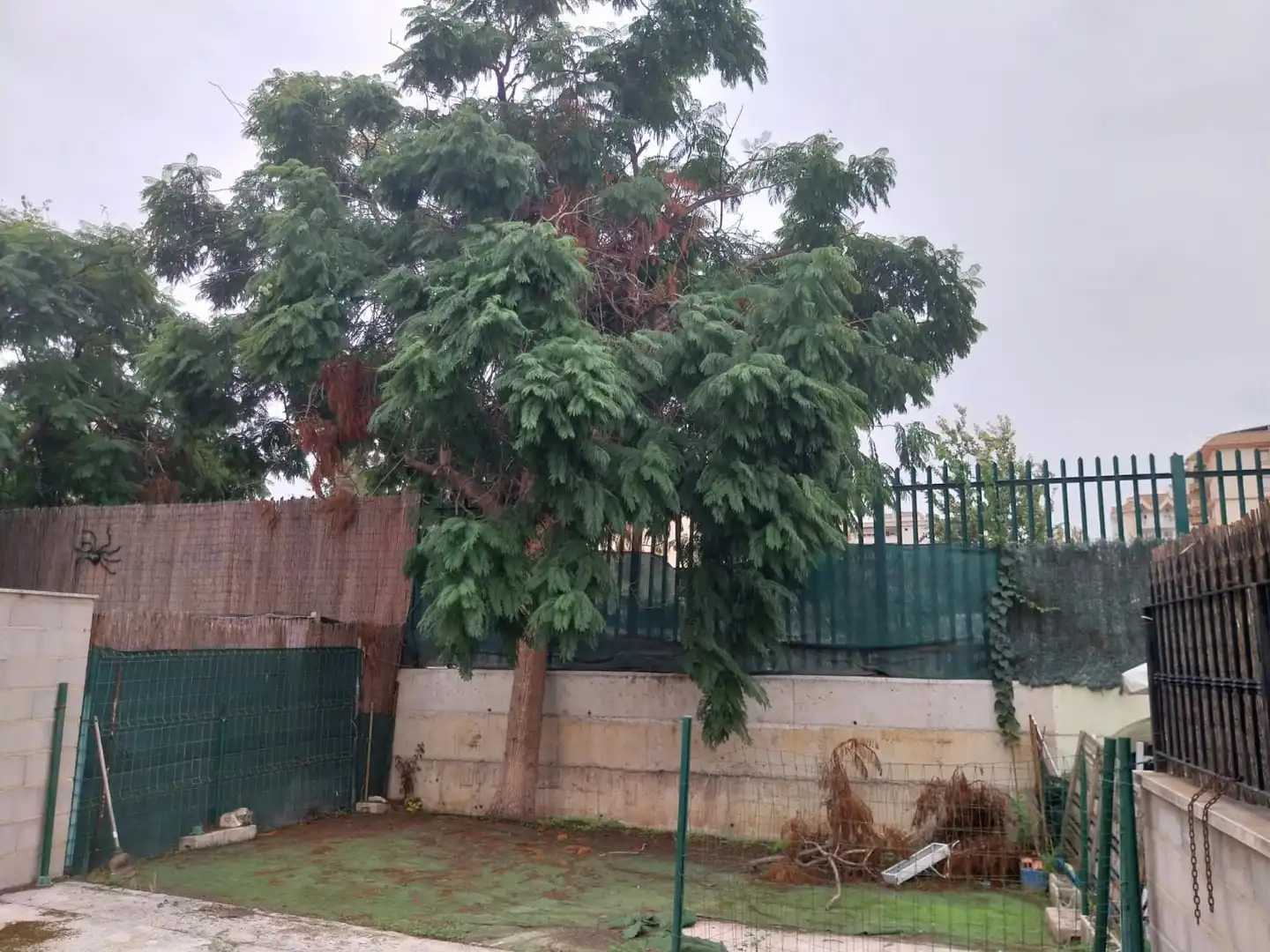 Jardí de Casa adosada en venda en Fuengirola amb Aire condicionat, Terrassa i Traster
