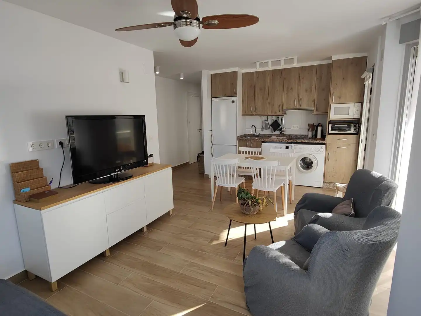 Flat with lift to rent in Calle Mar de Plata 3, imagen 28