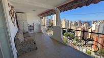 Außenansicht von Wohnungen zum verkauf in Benidorm mit Terrasse und Gemeinschaftspool