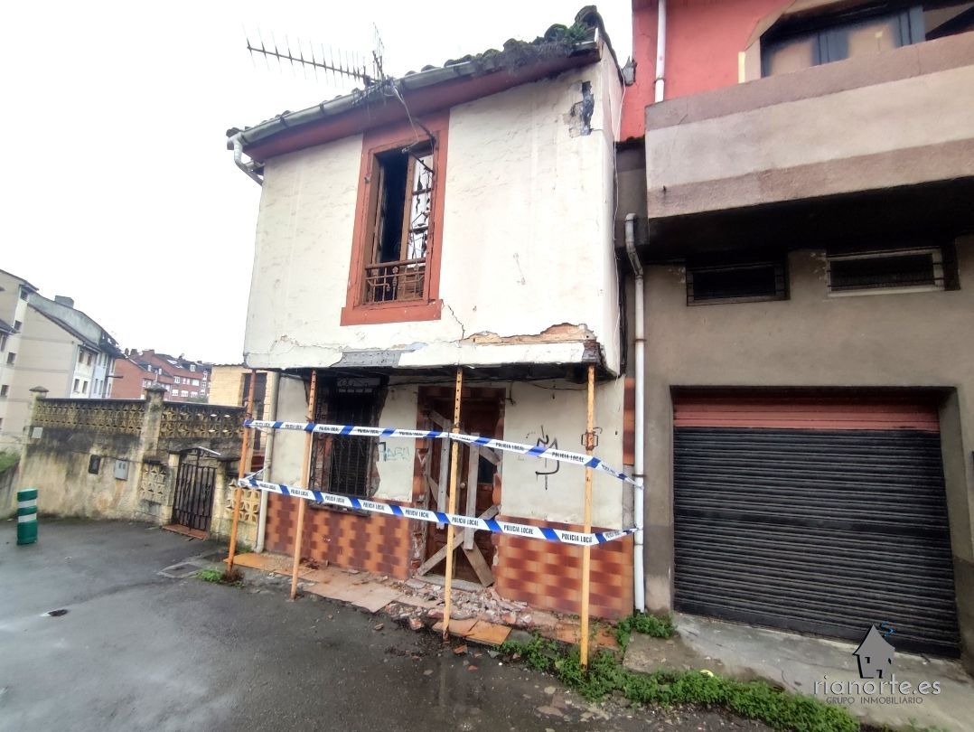 Exterior view of Single-family semi-detached for sale in Langreo