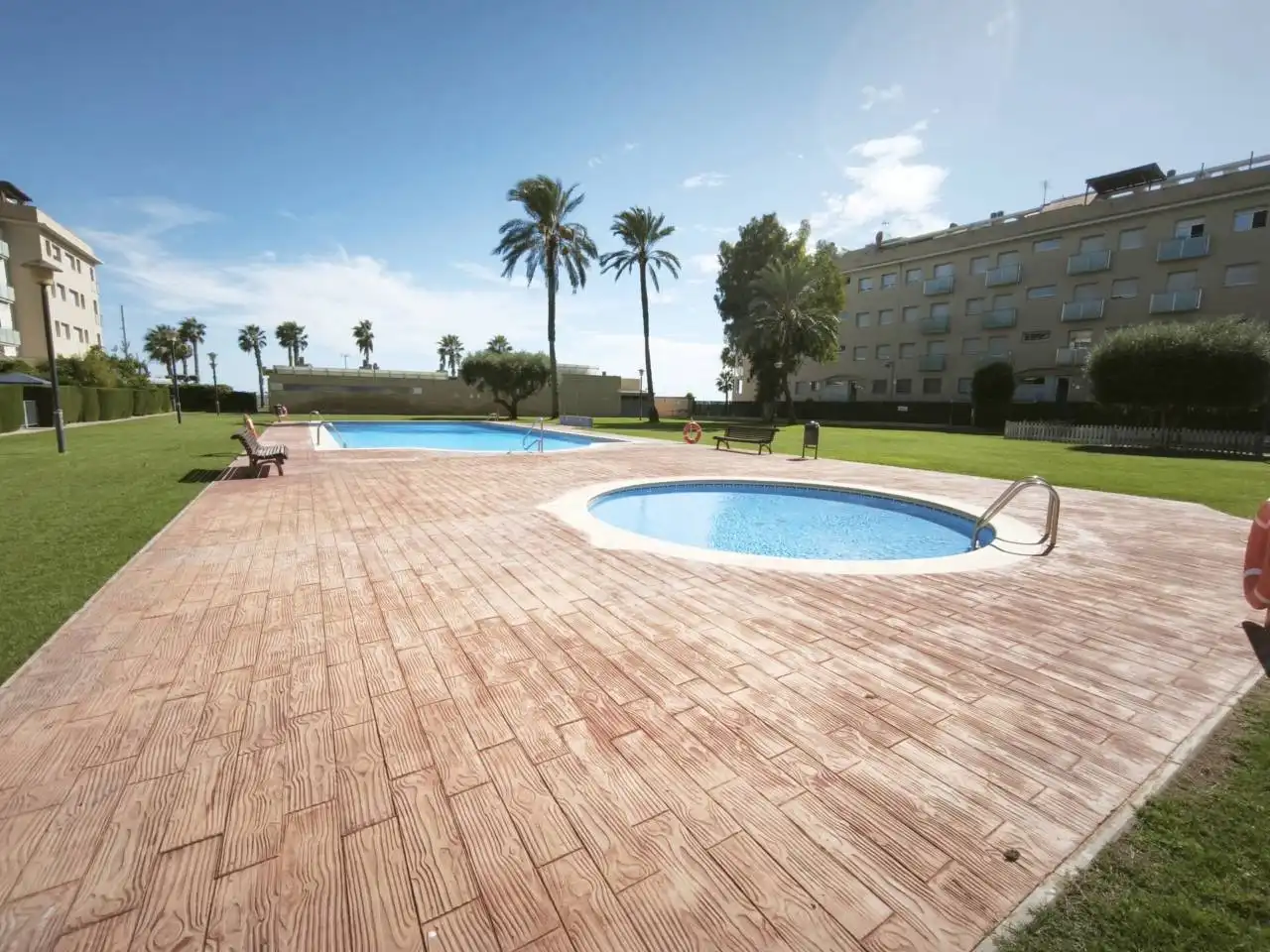 Piscina de Pis en venda en Cubelles amb Calefacció, Terrassa i Traster
