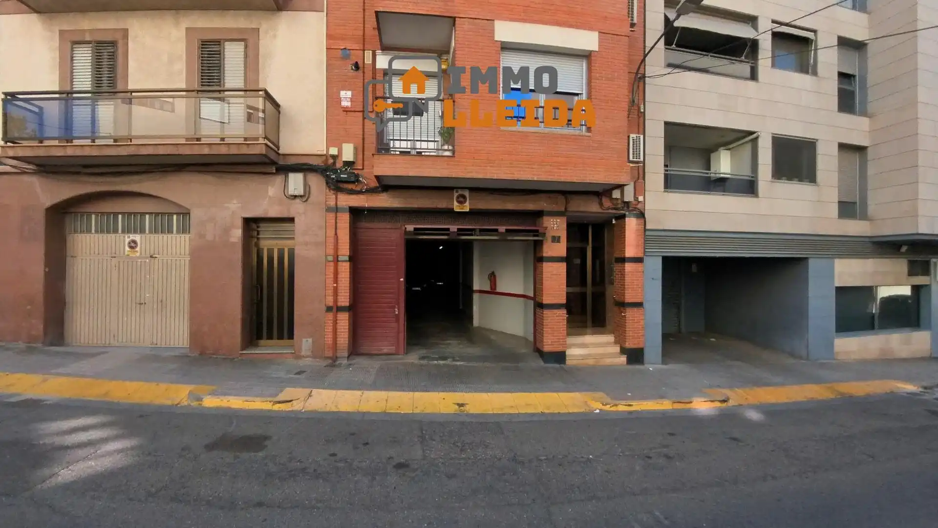 Aparcament de Garatge en venda en Lleida