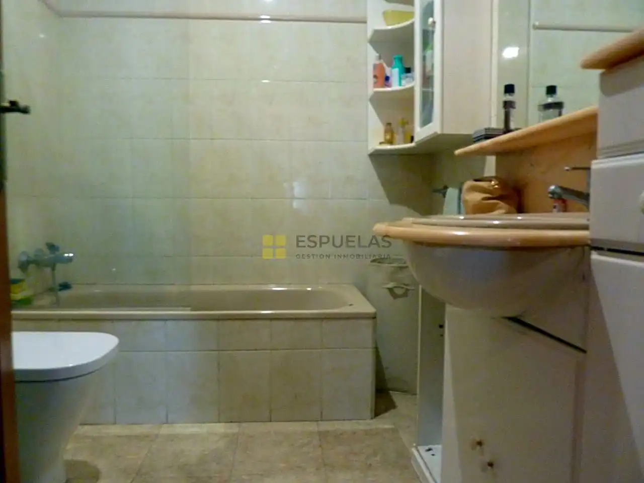 Baño de Piso en venta en Quel con Parquet, Trastero y Amueblado